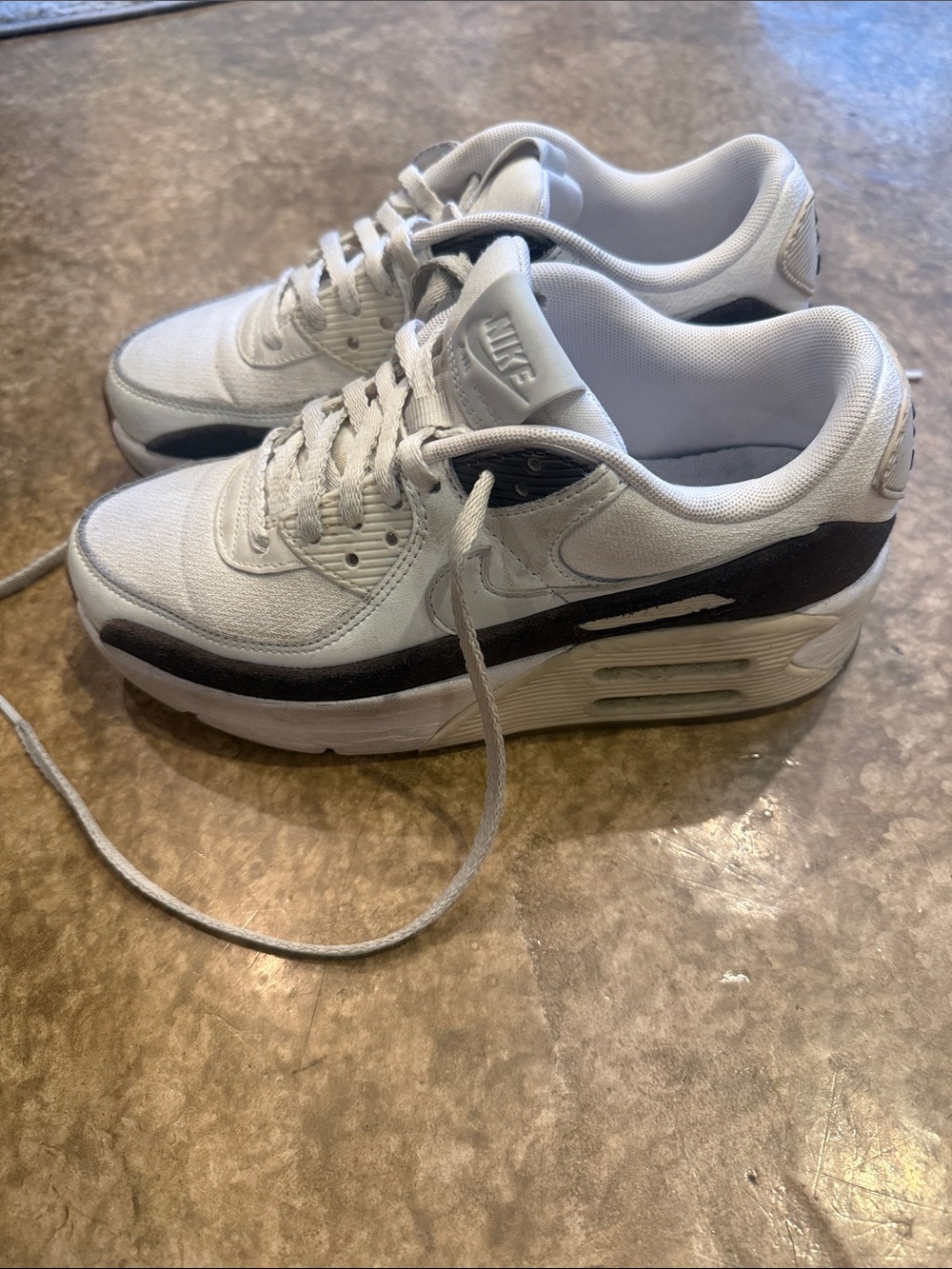 Nike Air Max 90 LV8